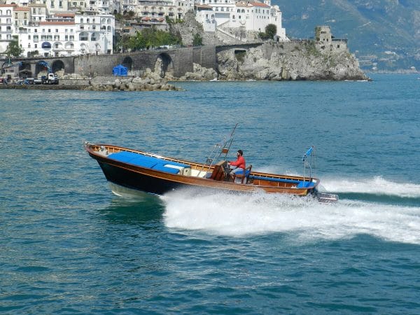 Gozzo Aprea - Noleggio Barche - Boats Rental - Amalfi